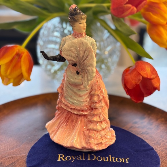 Royal Doulton Pretty Ladies "L'Ambitieuse" HN 3359 #844 of 5000 vintage 1991. - Picture 1 of 7